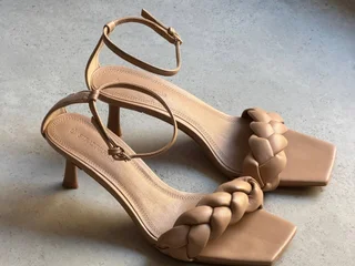 Босоножки Stradivarius 36/37 размер