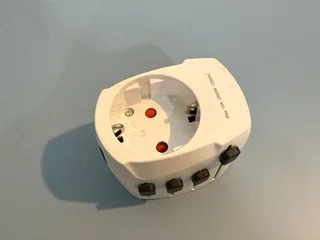 SKROSS World Adapter PRO