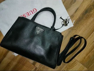 Сумка Guess