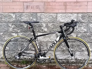 Шоссейный велосипед Giant TCR