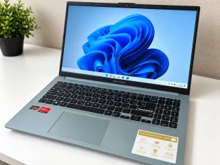 Ноутбук ASUS Vivobook Go 15 E1504FA (Ryzen 5 7520U / 8GB / 512GB SSD)