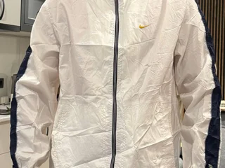 Ветровка Nike