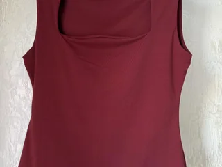 Бордовая майка Mango