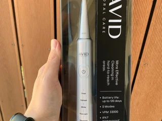 Электрическая зубная щетка Avid