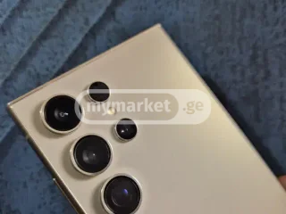 Мобильный телефон Samsung