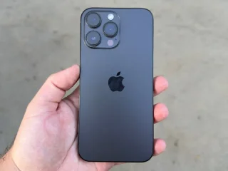 iPhone 14 Pro Max 256 ГБ; состояние идеальное — безупречный, не вскрывался, в ремонте не был. Поддер