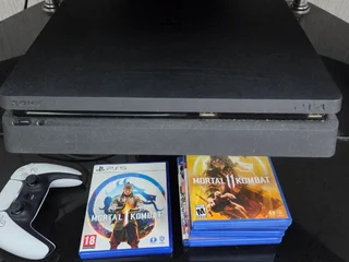 Игровая приставка PS4