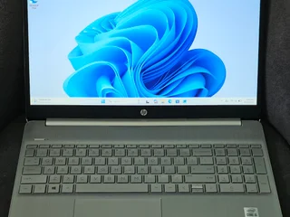 Ноутбук HP 15-DY1043DX i5-1035G1 8GB 256GB SSD