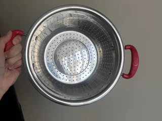 Кухонная утварь и различные предметы