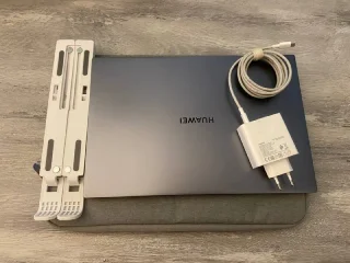 Ноутбук Huawei i3