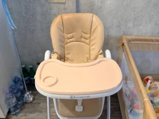 Детский стульчик для кормления Kinderkraft YUMMY