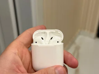 AirPods 2