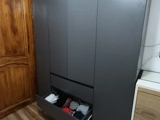 Шкаф