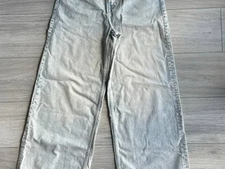 Джинсы H&M новые, широкие, размер 36