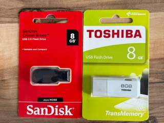 Флешка Toshiba/SanDisk 8GB