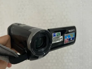 Видеокамера Sony Handycam DCR-SX45E