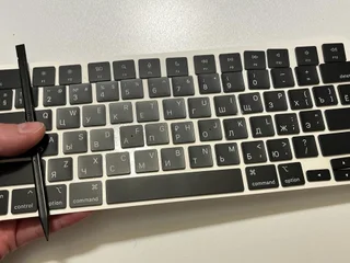 Силиконовая накладка с русскими буквами для MacBook