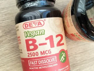 Витамин B12 (метилкобаламин)