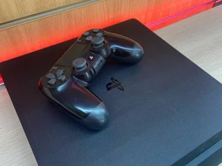 Игровая приставка PS4 Slim 1TB с дисками