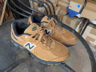 Кроссовки New Balance 2002
