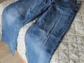 Широкие джинсы Zara
