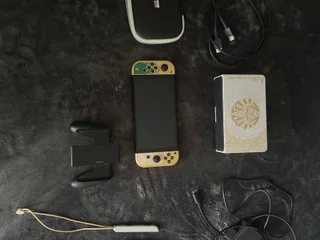 Nintendo Switch OLED The Legend of Zelda TOTK Edition