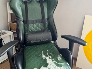 Игровое компьютерное кресло