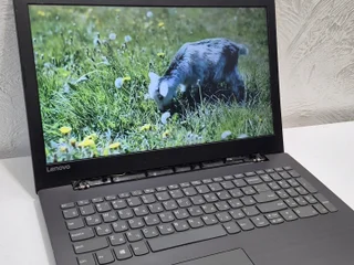 Ноутбук Lenovo 15.6"