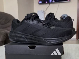 Кроссовки Adidas cloudfoam