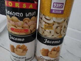Консервированные грибы и продукты питания