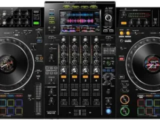 Pioneer XDJ XZ all-in-one system