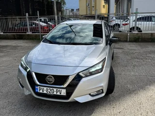 Nissan Versa 2020
