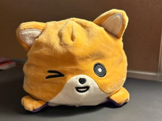 Мягкие игрушки кот-перевертыш и розовый фламинго
