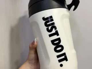 Бутылка для воды Nike Just Do It 1.89L