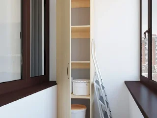 Пластиковый шкафчик для балкона