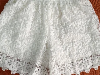 Шорты белые с подкладкой сеткой XS