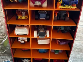 Гараж для машинок Hot Wheels