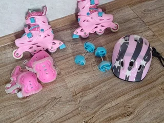 Детские ролики с защитой и шлемом