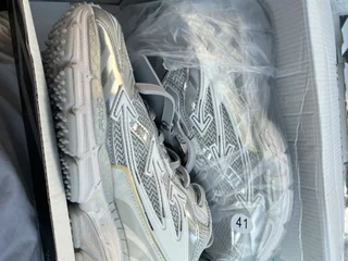 Кроссовки Off-White Be Right Back