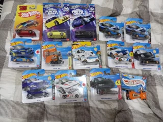 Машинки Hot Wheels (3 шт)