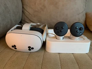VR-гарнитура Meta Quest 3S