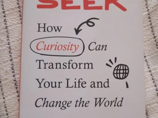 Книга How Curiosity can transform your life and change the world на английском