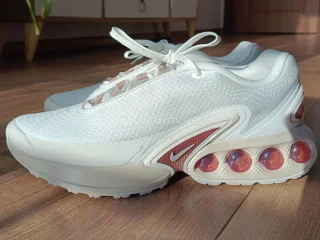 Женские кроссовки Nike Air Max Dn