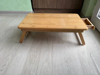 Столик для кровати
