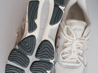 Кроссовки ASICS GEL-NYC 2.0