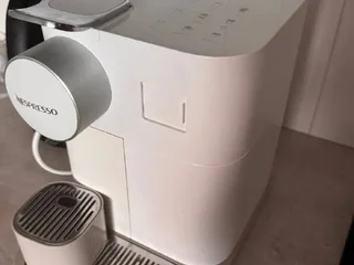 Кофемашина капсульная Delonghi Gran Lattissima Fresh Vitality