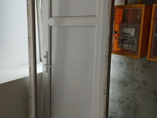 Дверь для санузла
