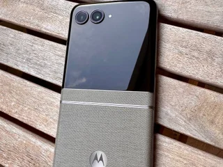 Смартфон Motorola RAZR 70 5G 8/256GB Pantone Hematite
