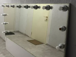 Большое зеркало