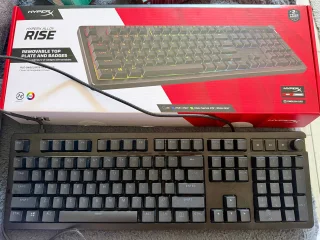 Игровая клавиатура HyperX Alloy Rise